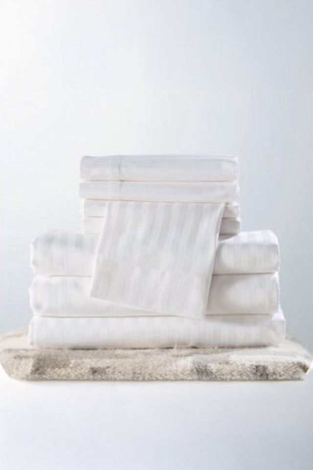 83 Tel Çizgili Pamuk Saten Çift Kişilik Otel Nevresimi